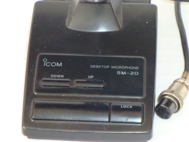 Icom SM-20 ..its great deskmic to complete your radio hamshacks station . g...